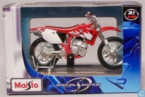Yamaha YZ-450F in red 1:18 scale model from Maisto