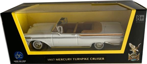 Mercury Turnpike Cruiser 1957 in white 1:43 scale model from Road Signature