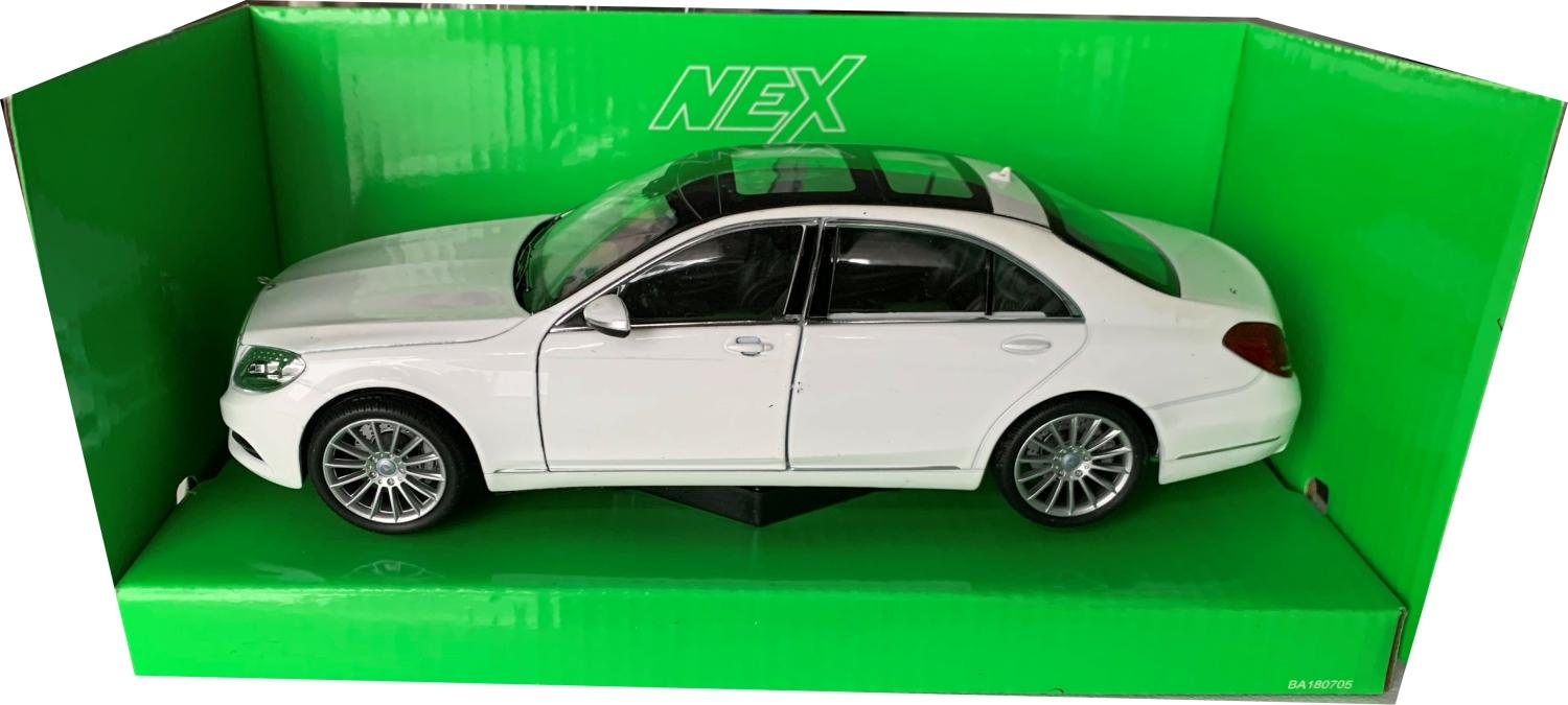 Mercedes Benz S Class 2013 in white 1:24 scale model from Welly