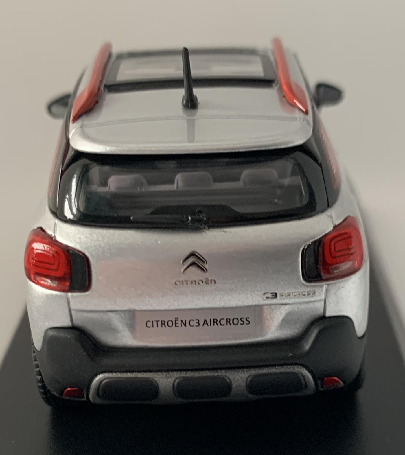 An excellent reproduction of the Citroen C3 Aircross with detail throughout, all authentically recreated. Model is mounted on a removable plinth with a removable hard plastic cover