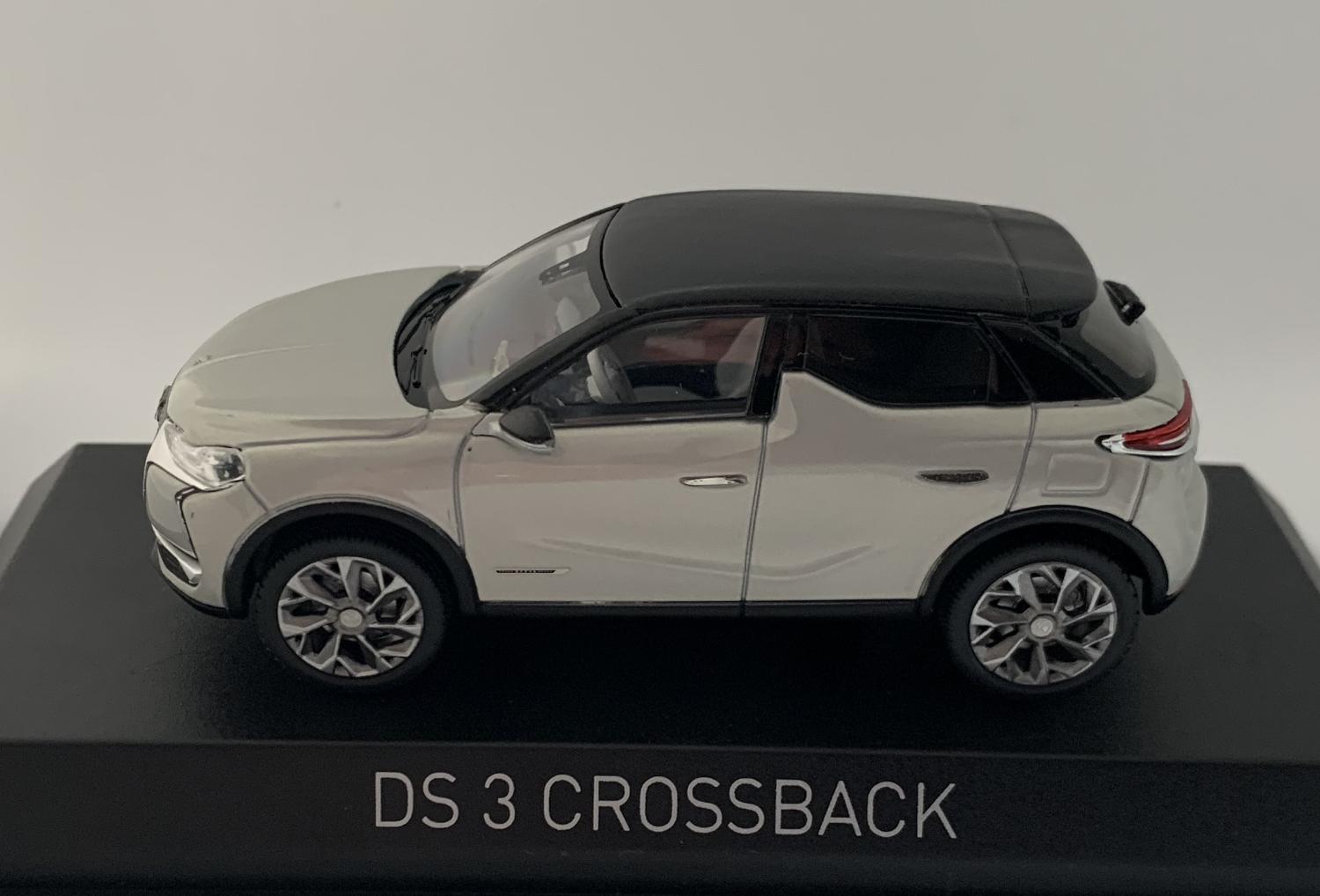 DS 3 Crossback E-Tense 2019 in pearl 1:43 scale model from Norev