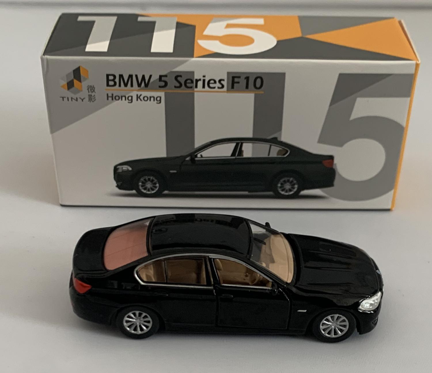A good reproduction of the BMW 5 Series with detail throughout, all authentically recreated.  The model is presented in a box, the car is approx. 7.5 cm long and the box is 10 cm long