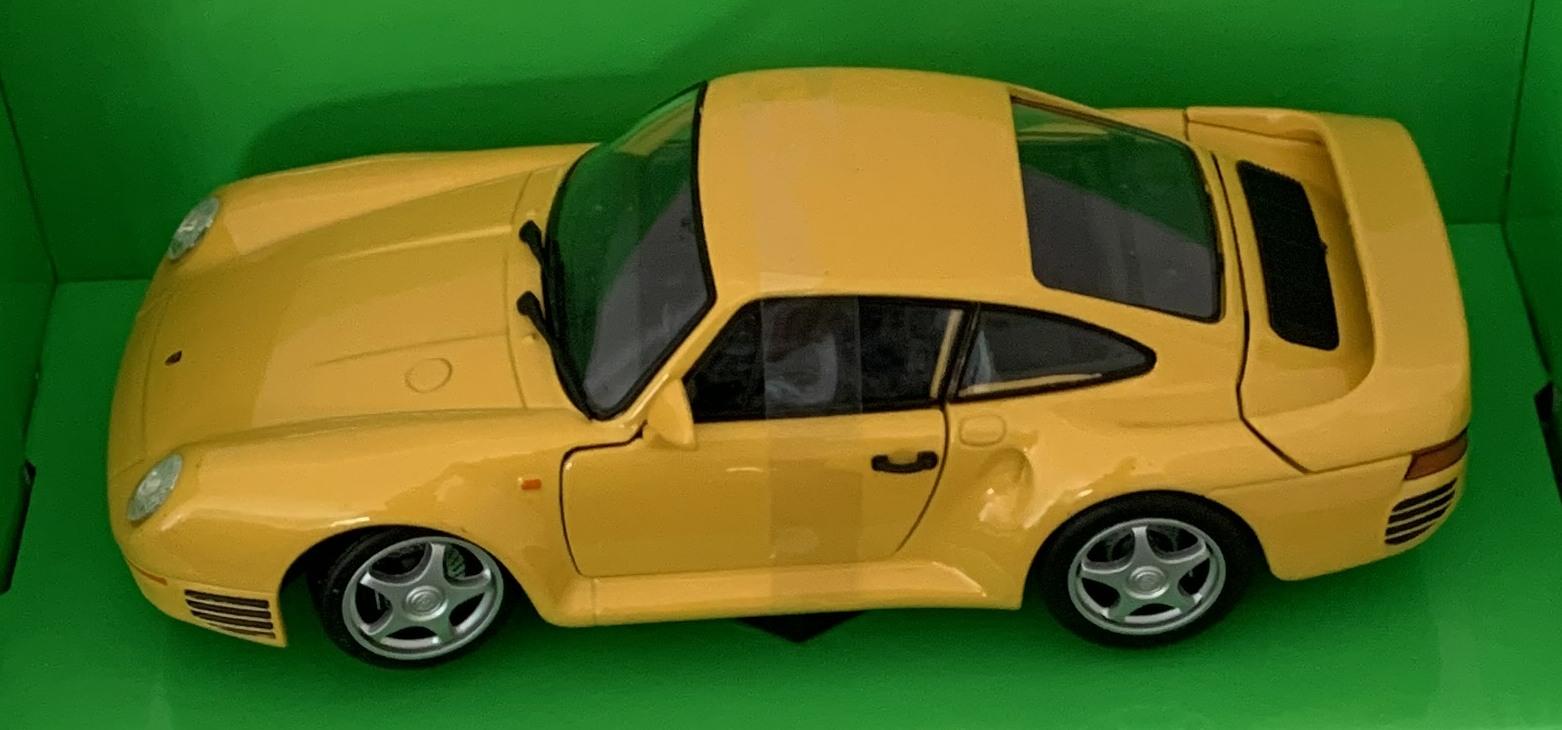 Porsche 959 in yellow 1:24 scale car model from Welly, 24076Y