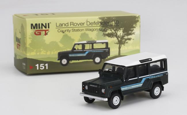Land Rover Defender 110 County Station Wagon 1985 in grey 1:64 scale model from Mini GT
