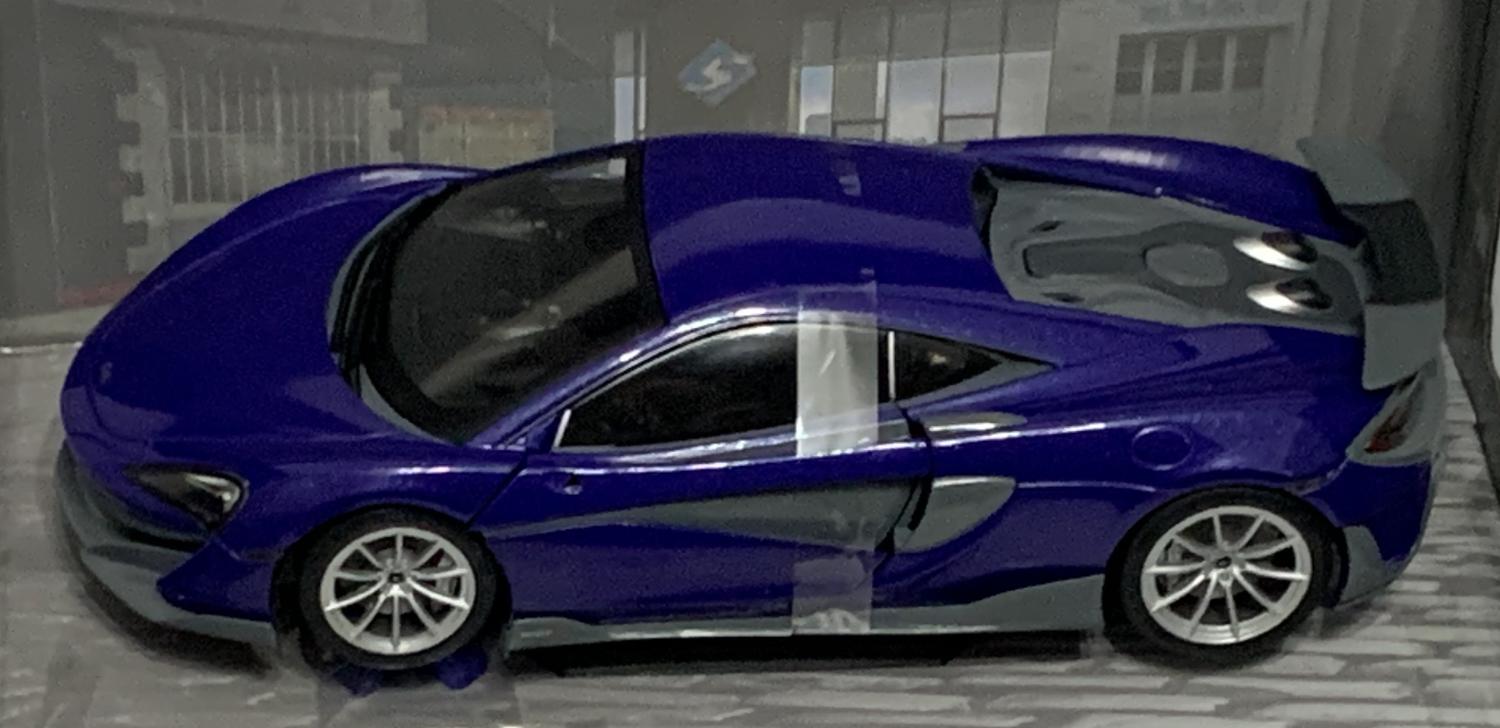 McLaren 600LT 2018 in Lantana Purple 1:18 scale model from Solido