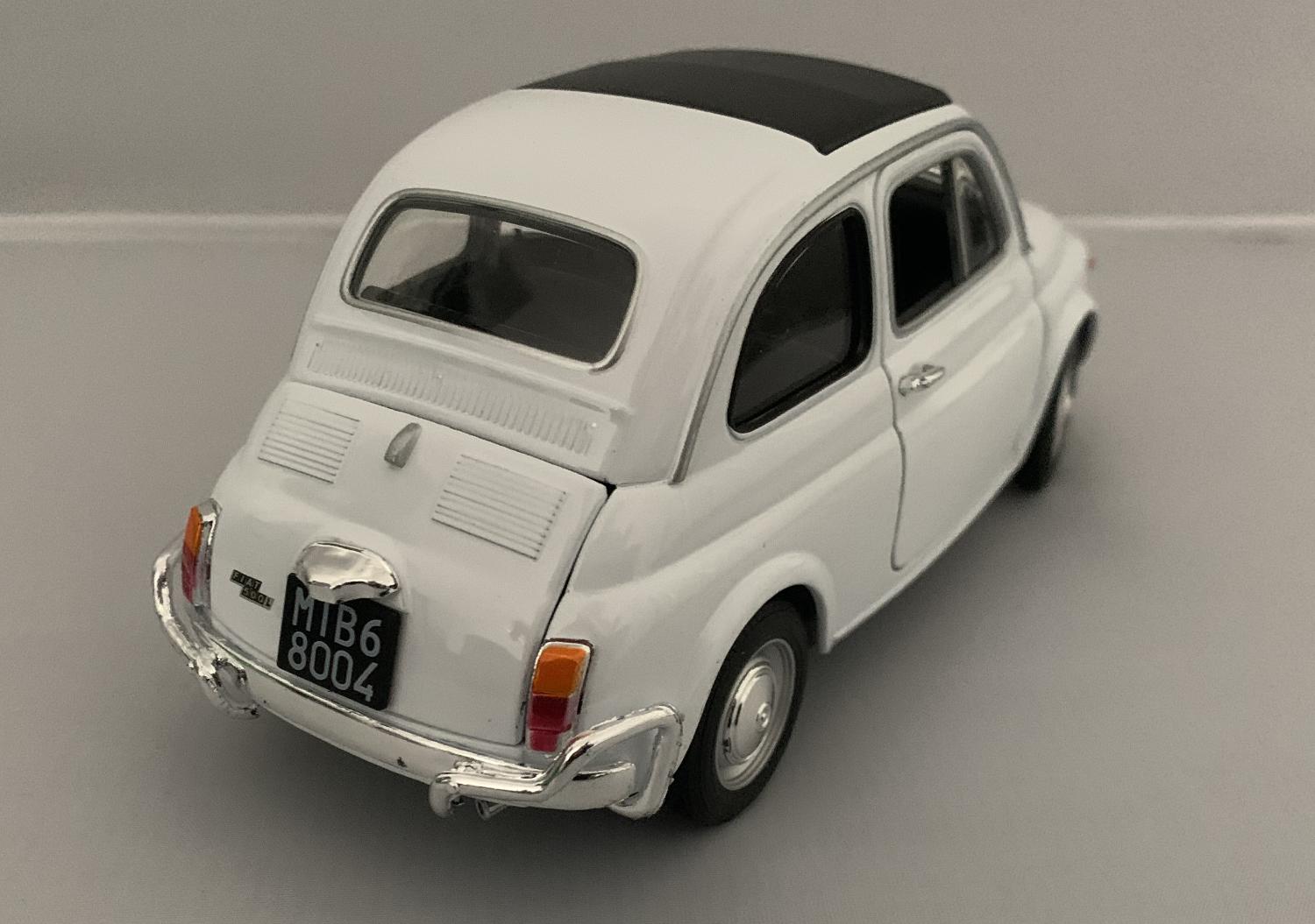 An excellent scale model of the Fiat 500 Nuova with high level of detail throughout, all authentically recreated. Model is presented in a window display box.