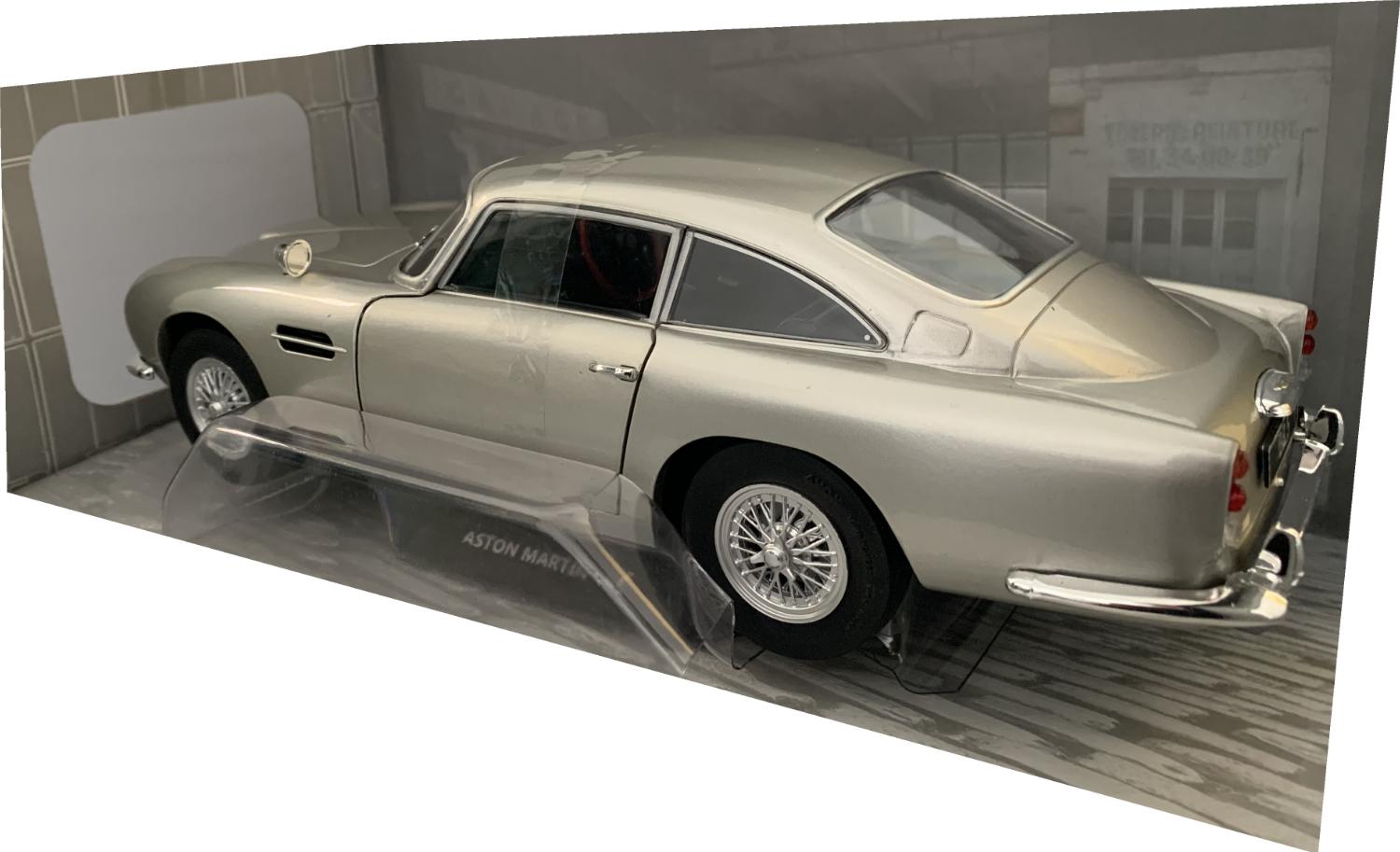 Aston Martin DB5 1964 in silver birch 118 scale diecast classic car model from Solido, S1807101