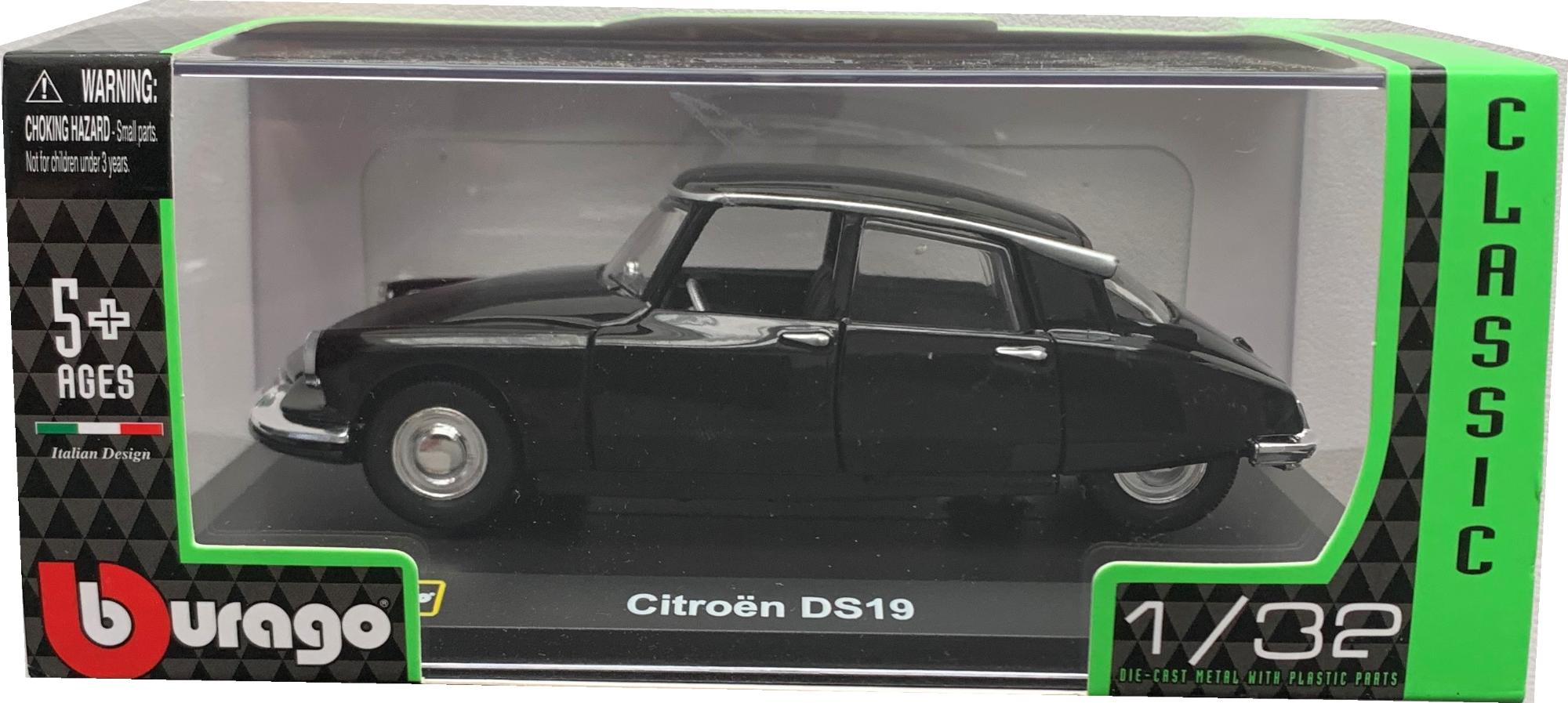 Citroen DS19 1957 in black 1:32 scale model from Bburago