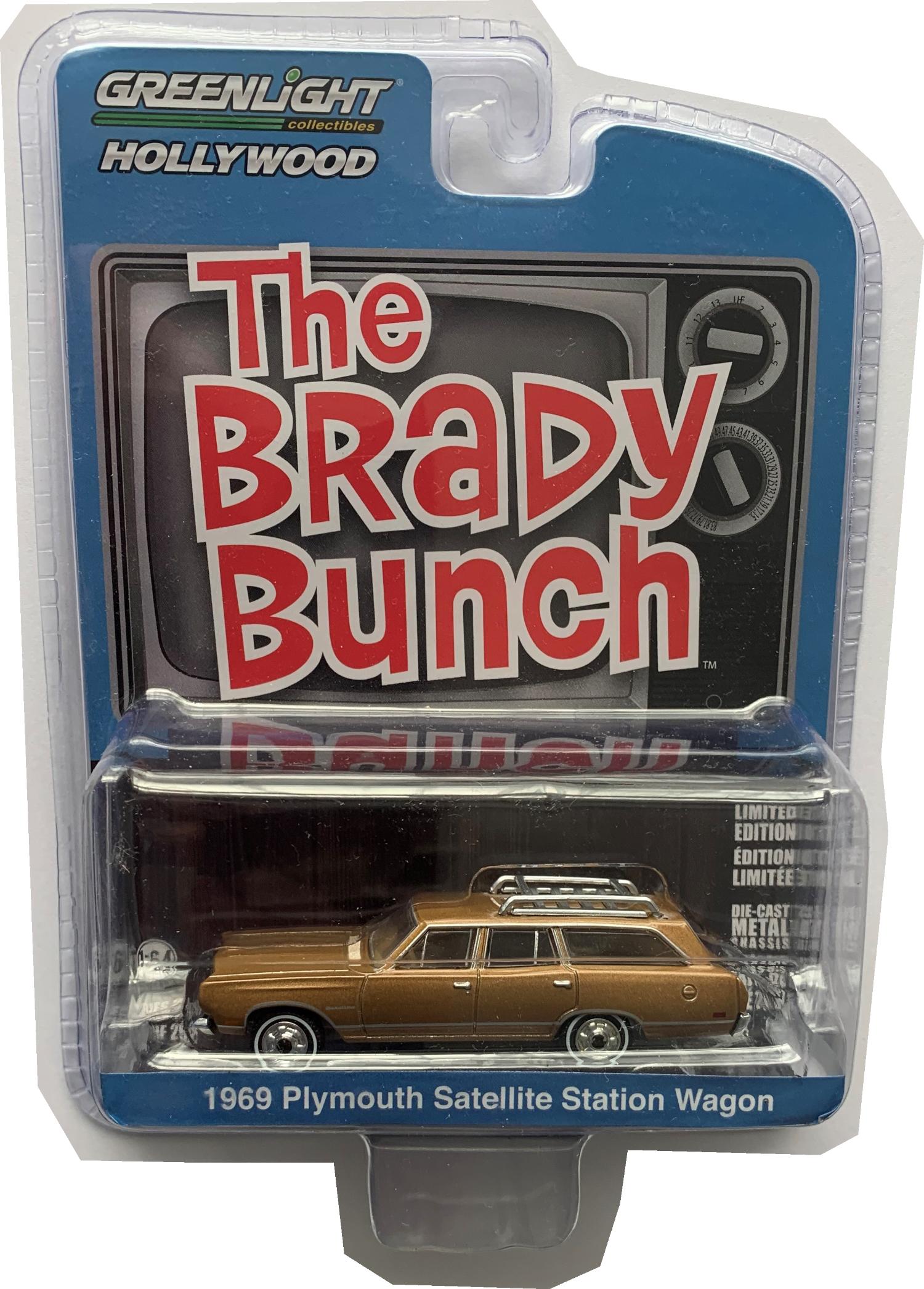 The Brady Bunch 1969 Plymouth Satellite Station Wagon 1:64 scale model from Greenlight Hollywood, series 29, limited edition model