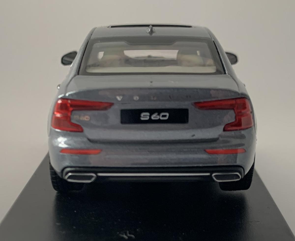 An excellent reproduction of the Volvo S60 with detail throughout, all authentically recreated. Model is mounted on a removable plinth with a removable hard plastic cover