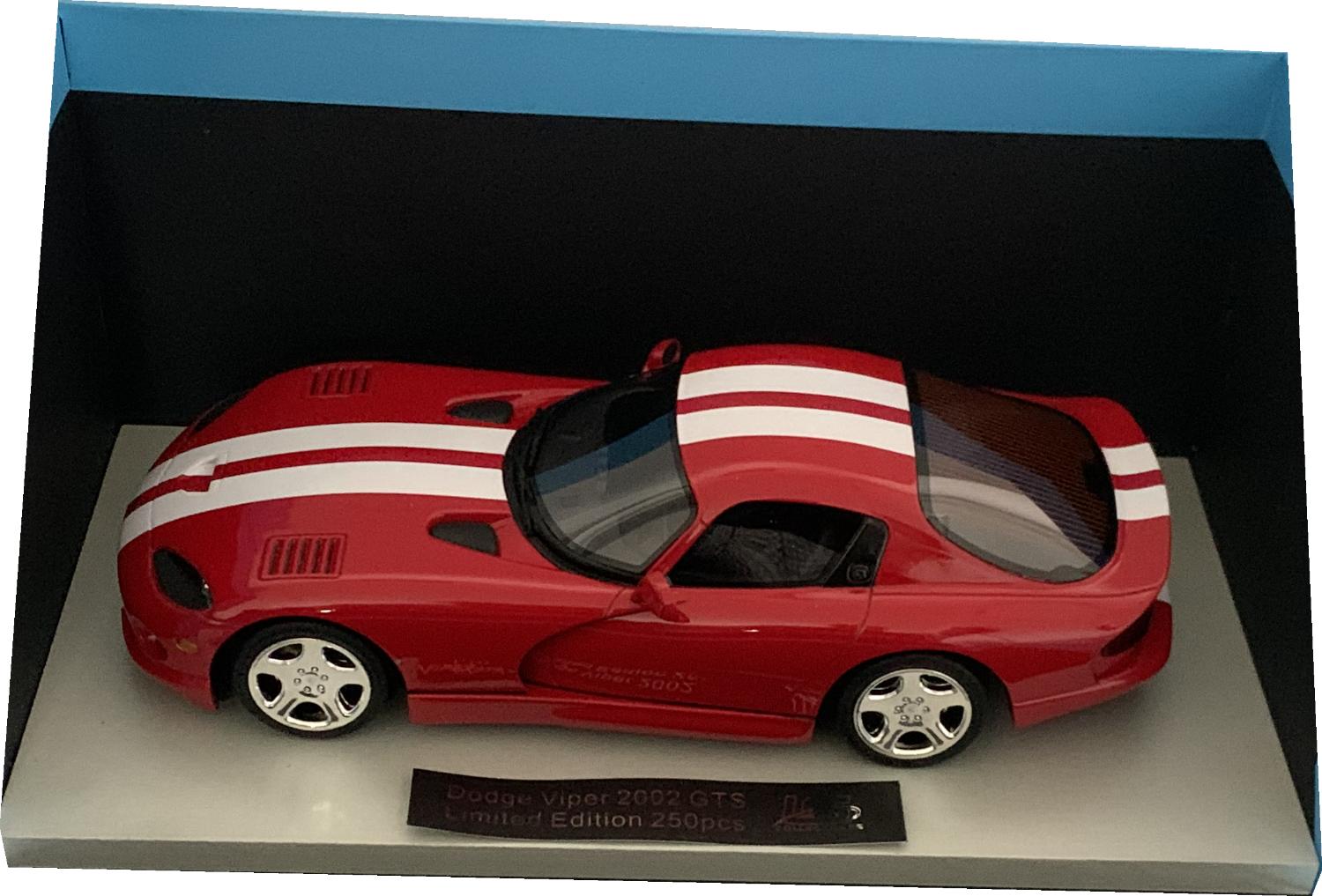 Dodge Viper GTS 2002 in red 1:18 scale model from LS Collectibles, Limited Edition of only 250 models