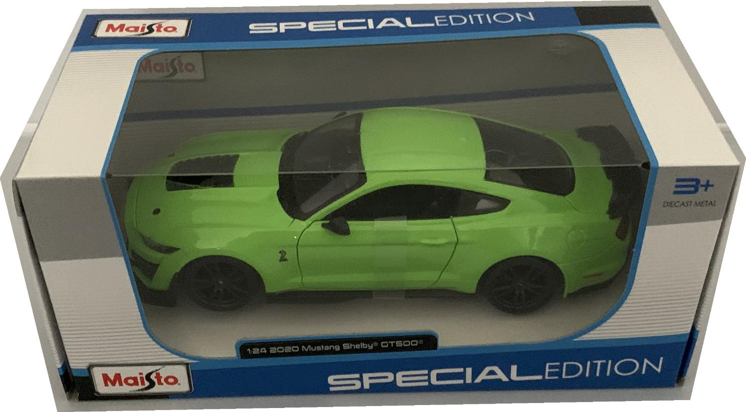 A good reproduction of the Ford Mustang Shelby GT500 with detail throughout, all authentically recreated.  The model is presented in a window display box, the car is approx. 20 cm long and the presentation box is 23 cm long