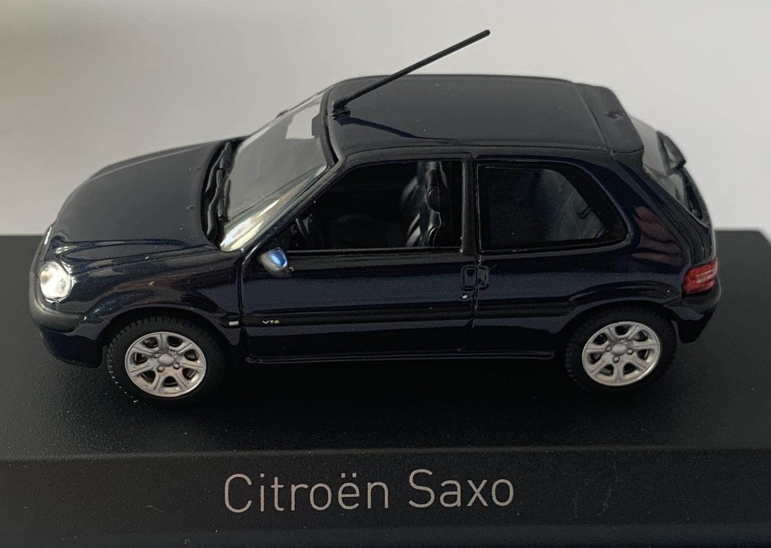 Citroen Saxo VTS, 2000 in Mauritius blue 1:43 scale model from Norev, 155158