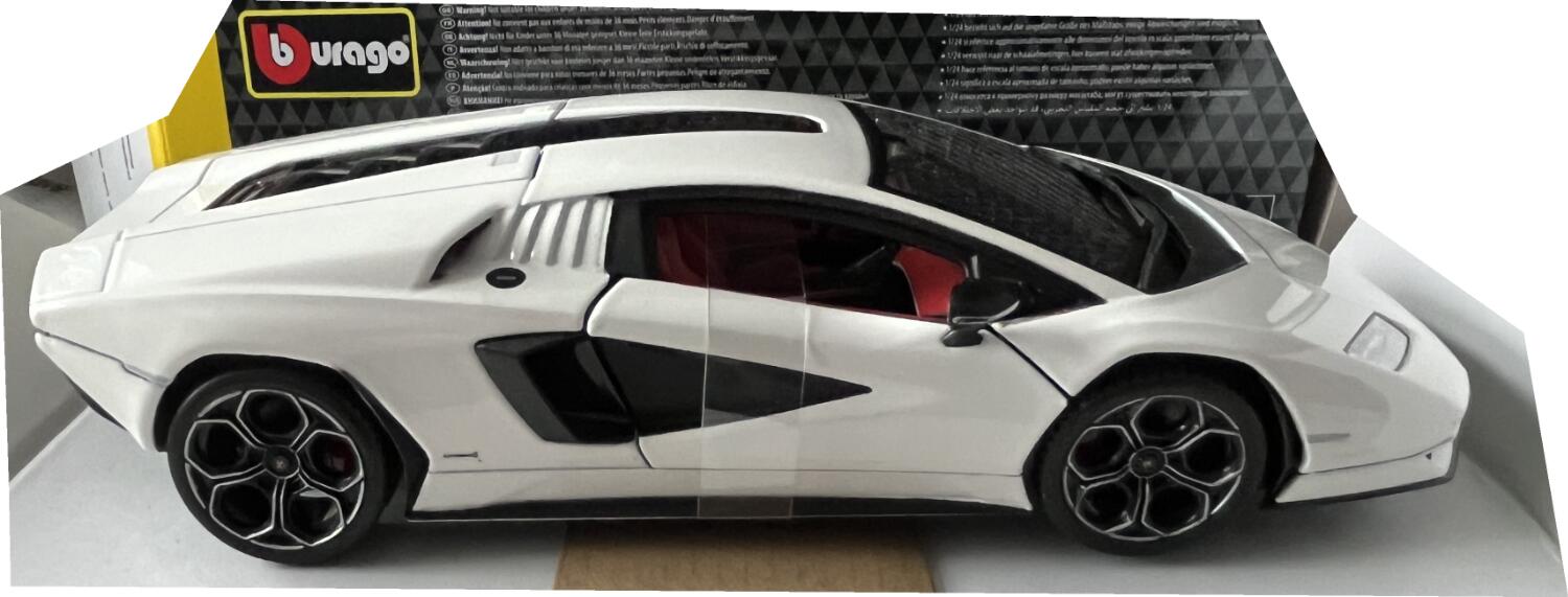 Bburago 1:24 Lamborghini Terzo Millennio black alloy car model