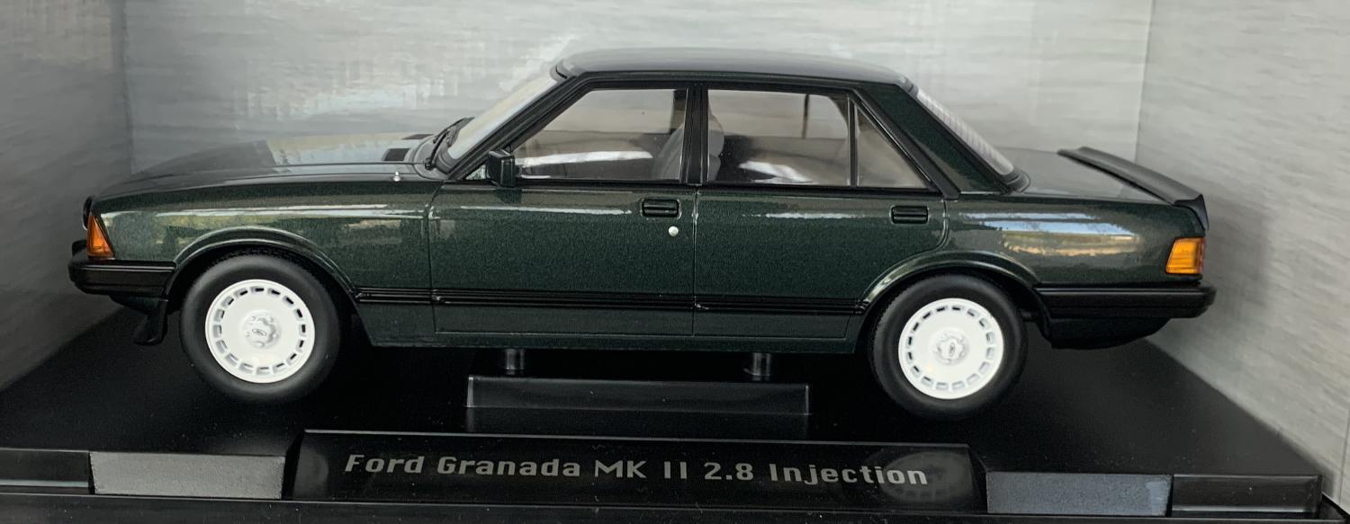 Ford Granada mk2 2.8 Injection 1981, dark green, 118 scale, Model Car