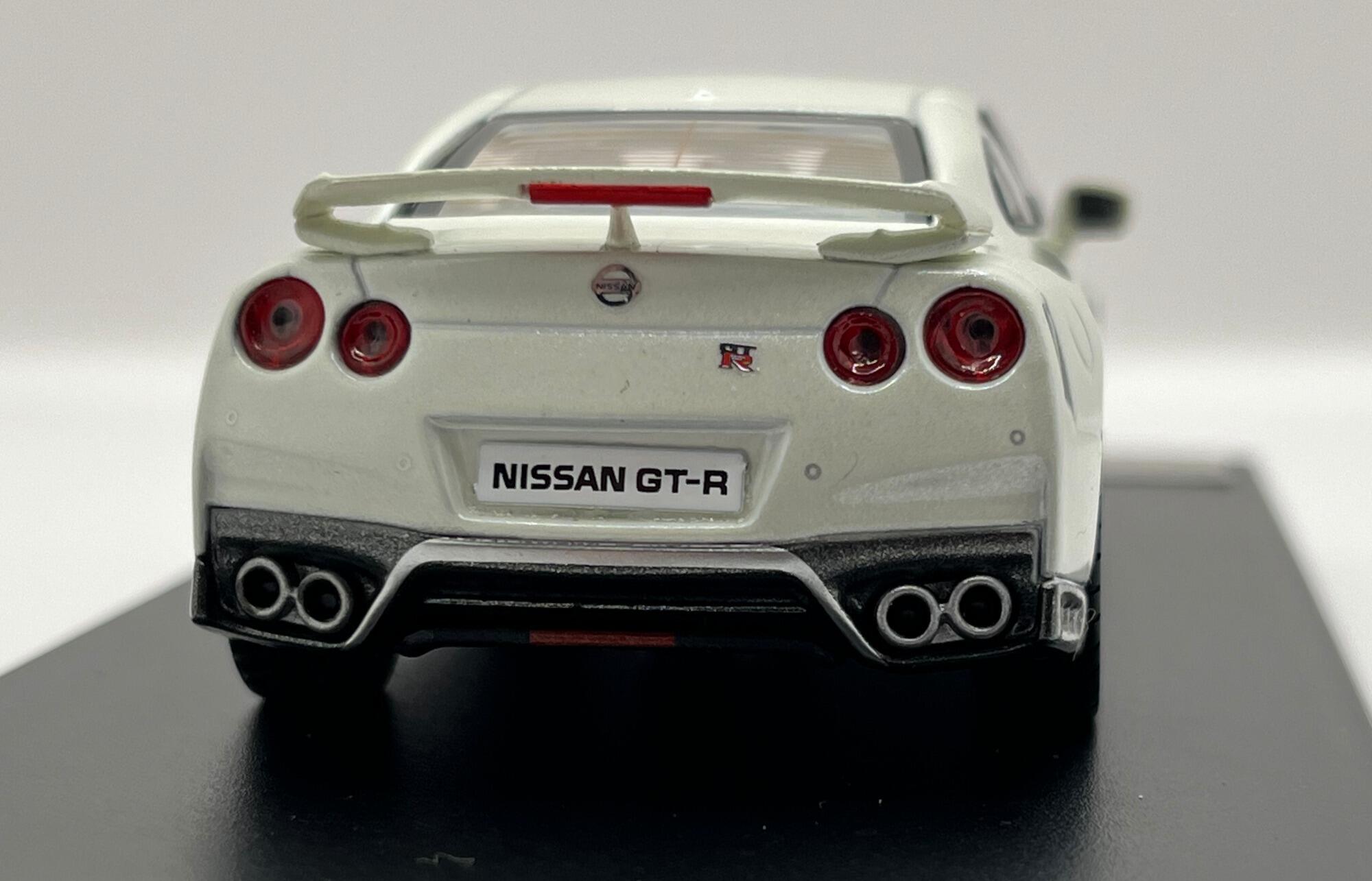 Nissan GT-R 2017 in metallic white, 1:43 scale diecast car by Premium X, Limited Edition