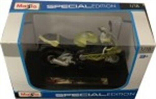 BMW S1000RR in metallic green / black 1:18 scale model from Maisto