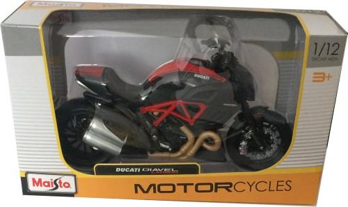 Ducati Diavel Carbon 2011 in red /black 1:12 scale model from maisto