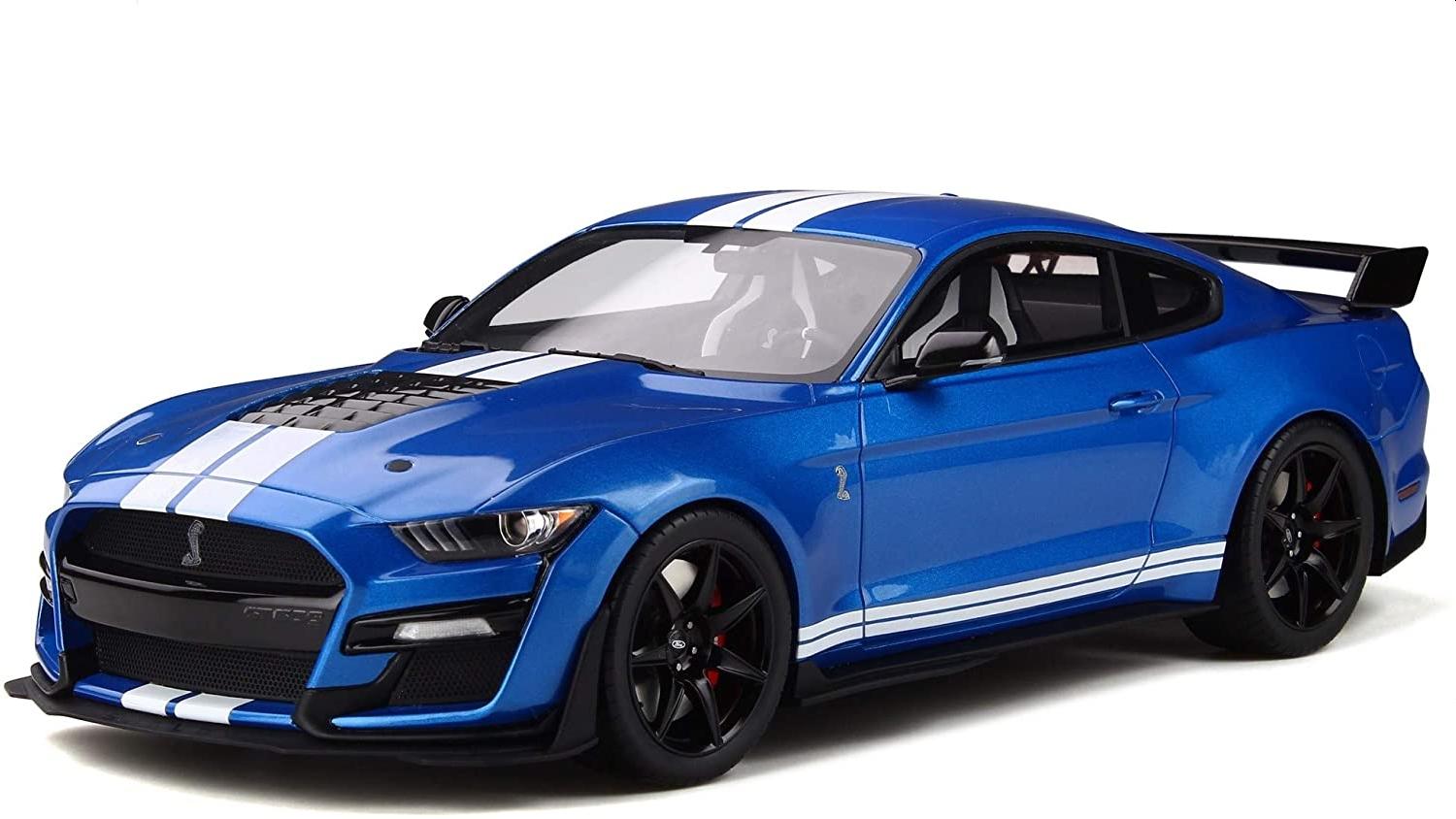 Ford Mustang Shelby GT500 2020 in metallic blue 1:18 scale model from Maisto