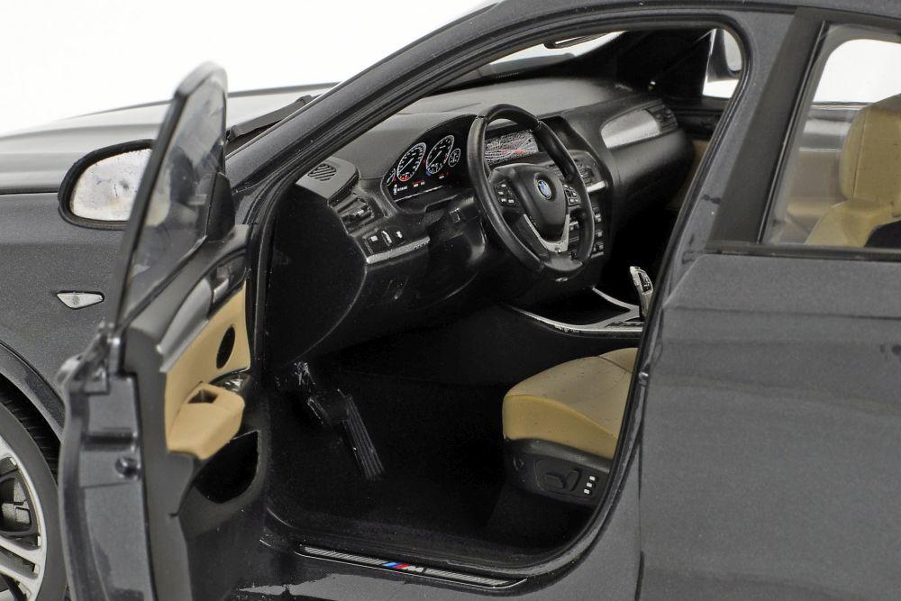 BMW X4 (F26) in sophisto grey 2015