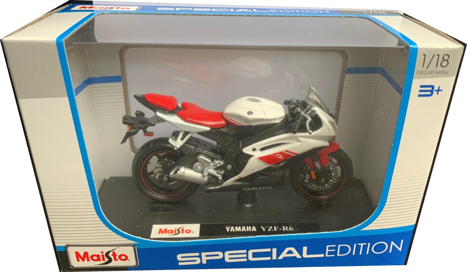 Yamaha YZF-R6 in red /white 1:18 scale motorbike model from Maisto