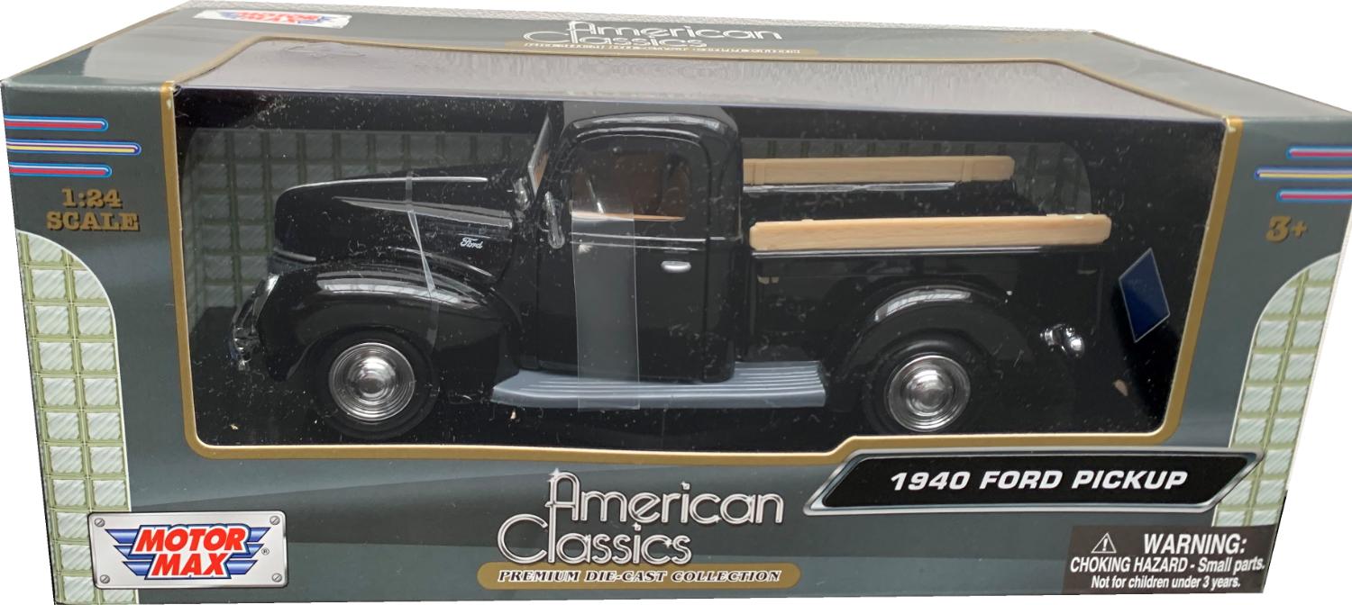 Ford Pickup 1940 in black 1:24 scale model from Motormax