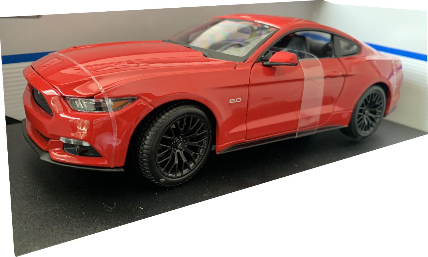 Ford Mustang 2015 in red 1:18 scale model from Maisto