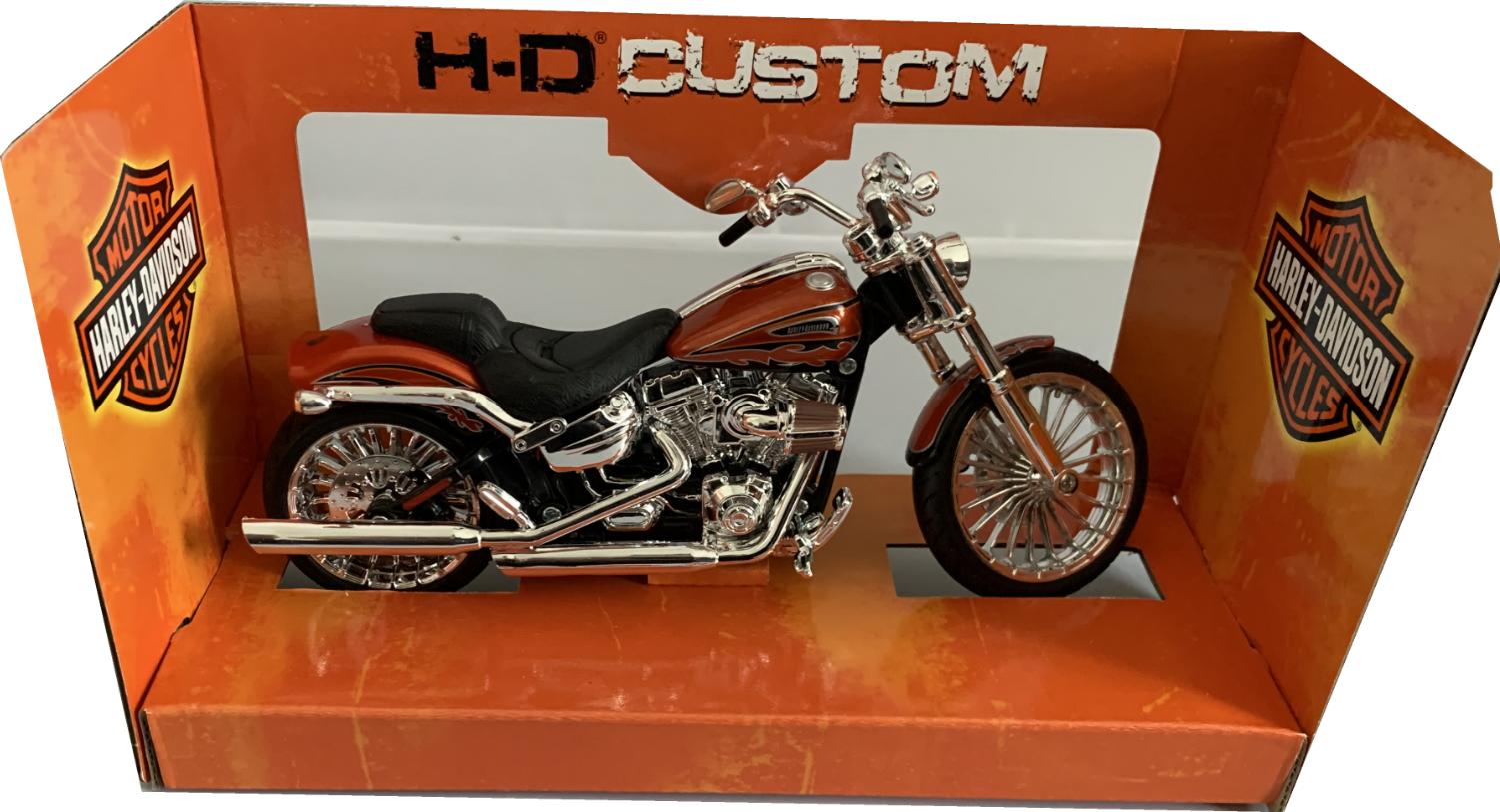 Harley Davidson 2014 CVO Breakout 1:12 scale model from Maisto, MAi32327