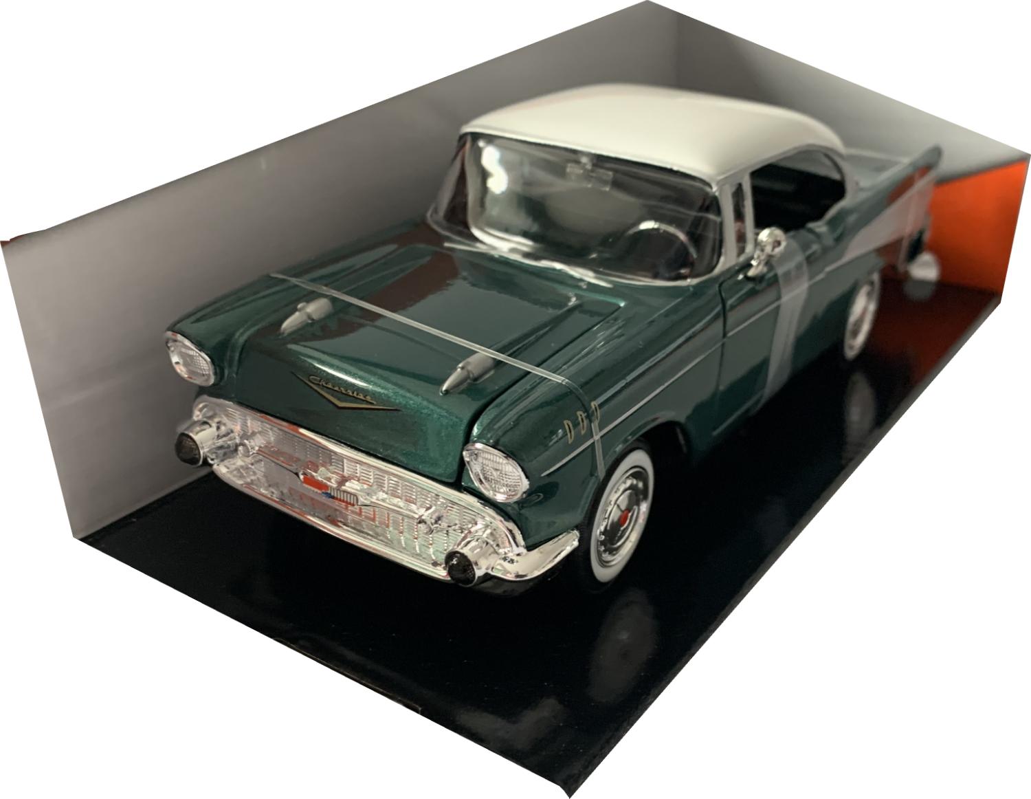 A good reproduction of the Chevrolet Bel Air with detail throughout, all authentically recreated. The model is presented in a window display box, the car is approx. 20.5 cm long and the presentation box is 24cm