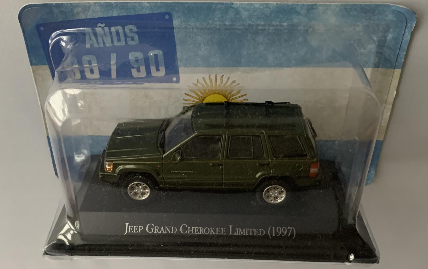 The model shown here is a good example of a Jeep Grand Cherokee Limited from 1997 finished in green with roof rack and working wheels