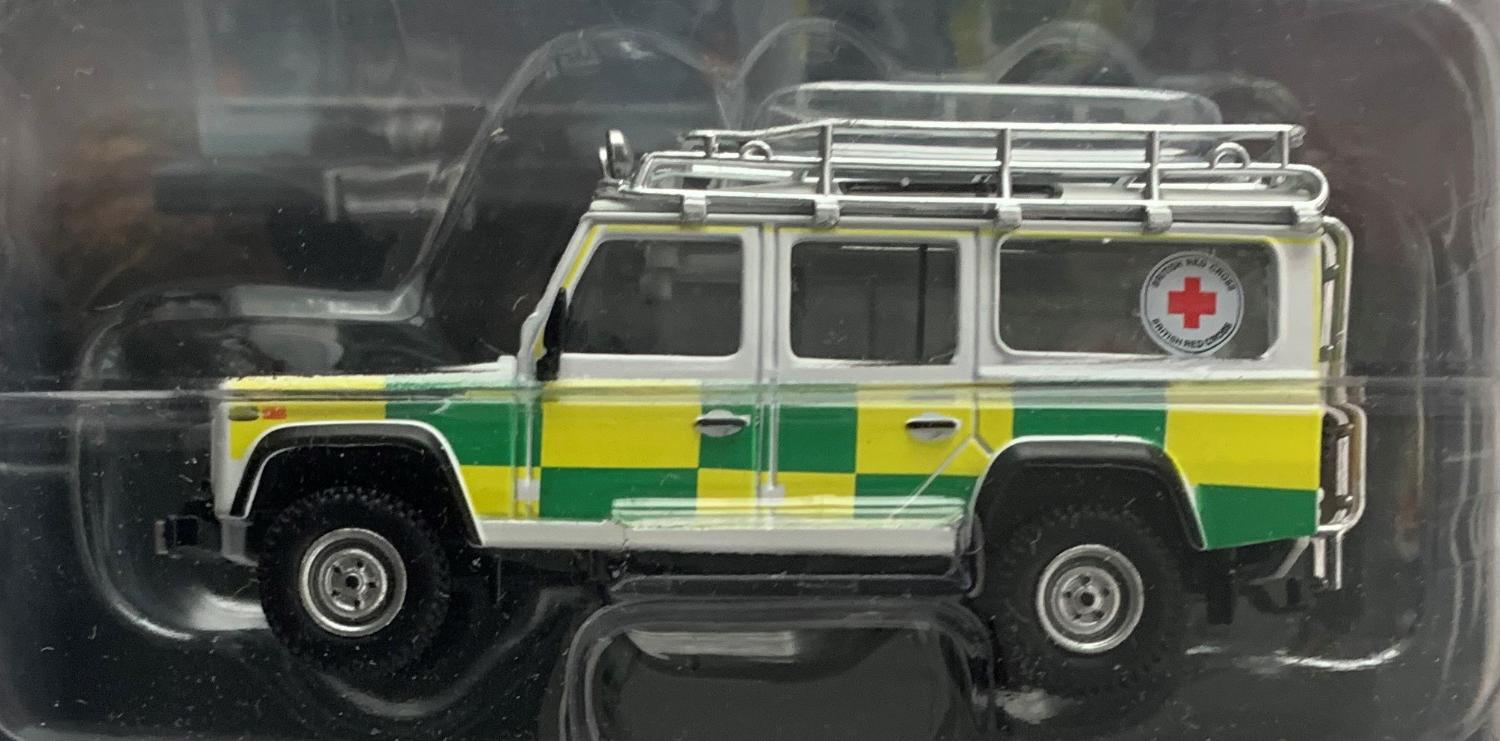 Land Rover Defender 110, British Red Cross Search & Rescue, 1:64 scale model from MINI GT