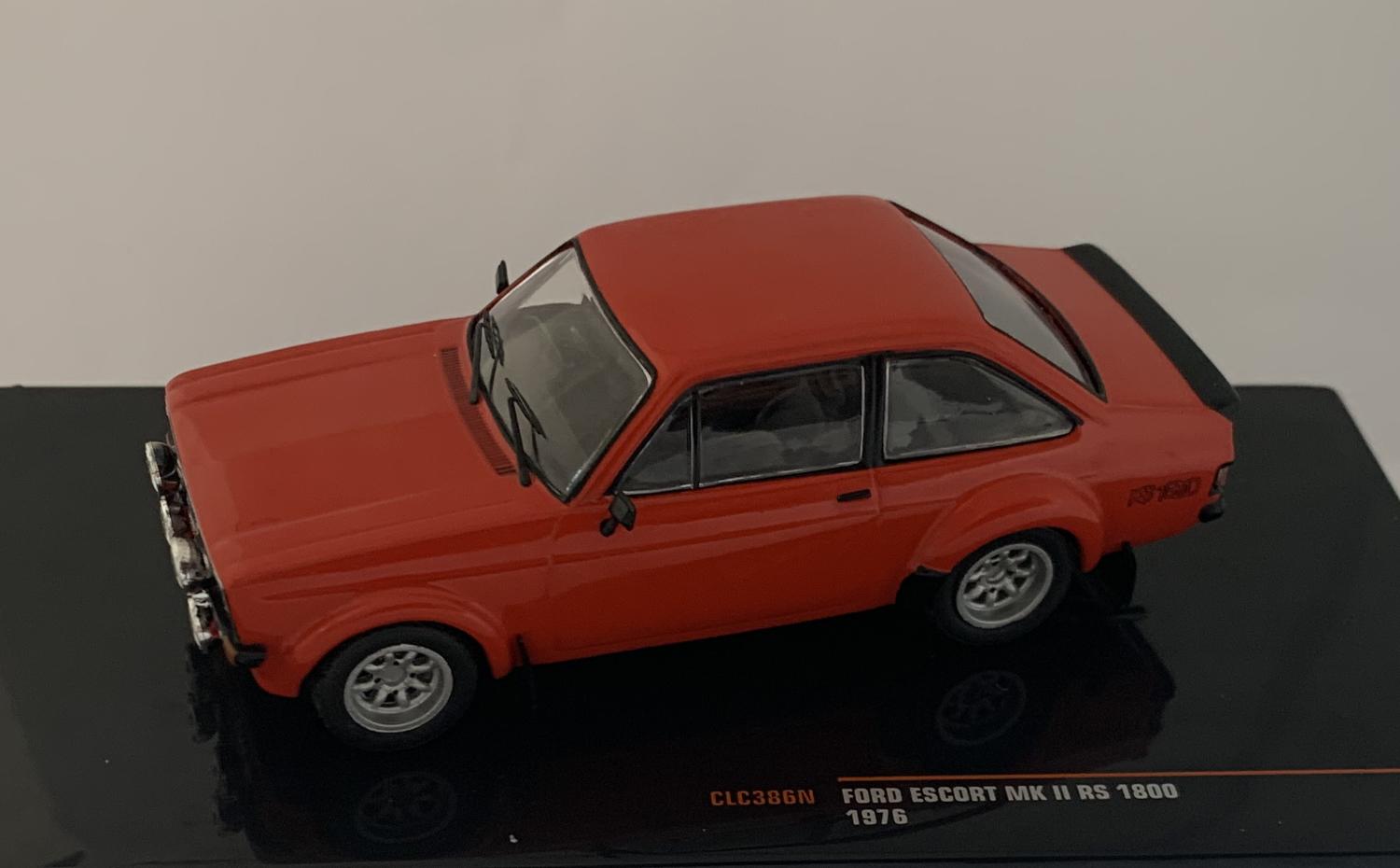 Ford Escort mk2 RS 1800 1975 in red, 1:43 scale model from IXO, CLC386N