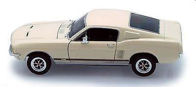 Ford Mustang GT 1967 in cream 1:24 scale model from Welly