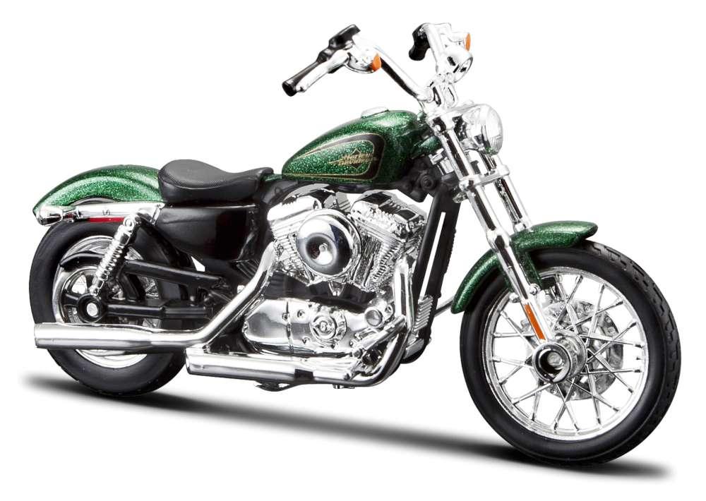 Harley-Davidson-2012-XL-1200V-Seventy-Two-in-metallic-green-1-18-scale-model-from-Maisto---4305.html