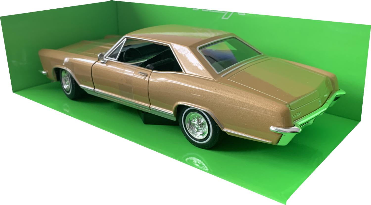 Buick Riviera Gran Sport 1965 in gold 1:24 scale model from Welly