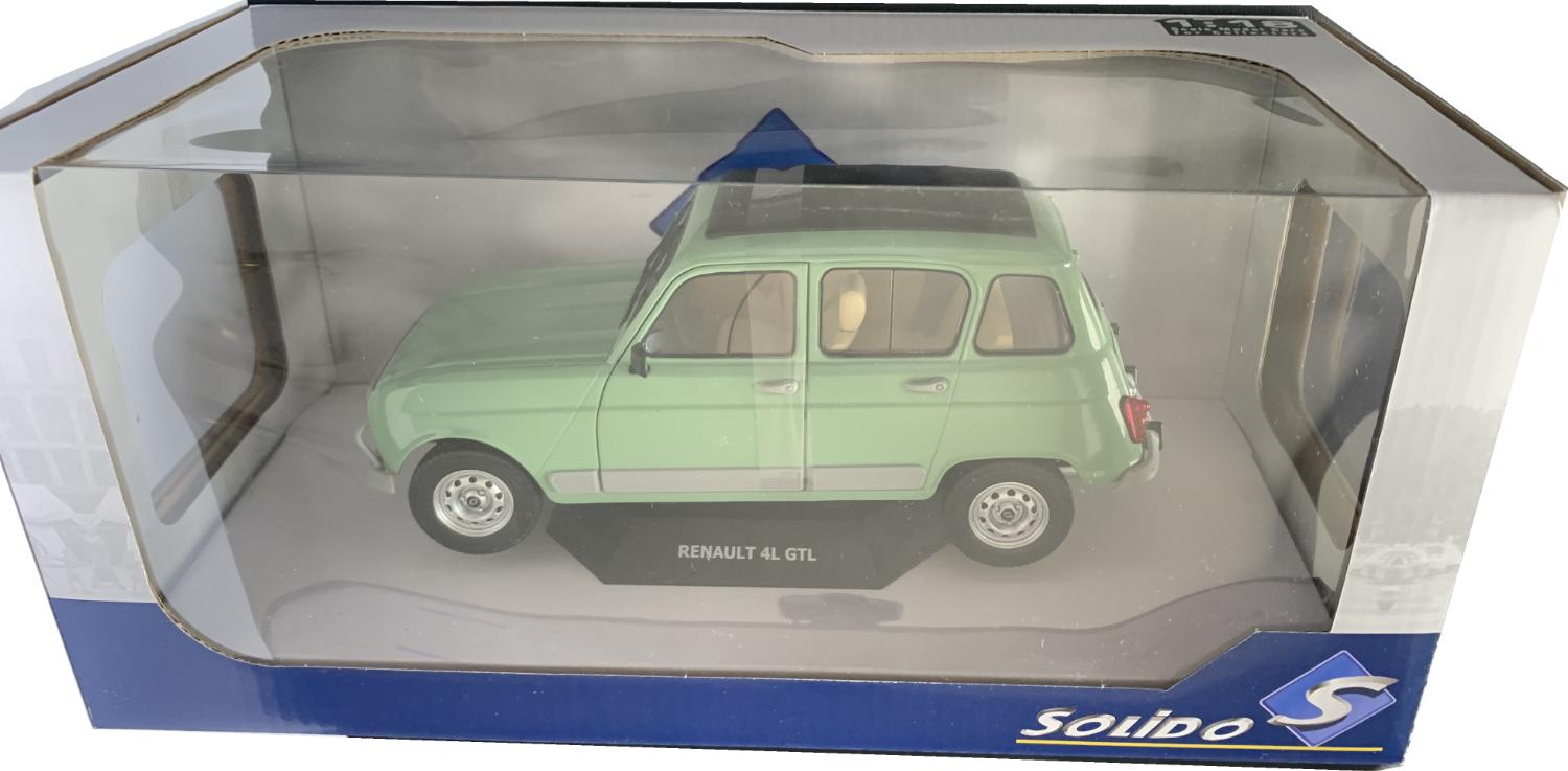 An excellent scale model of the Renault 4L GTL with high level of detail throughout, all authentically recreated.  Model is presented in a window display box.