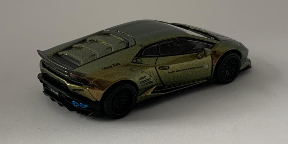 1:64  scale diecast models of Lamborghini cars