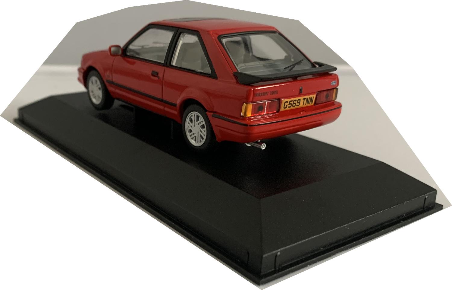 An excellent scale model of the Ford Escort,One of a Limited Edition of 1,400 pieces and includes a Limited Edition Collector Card. Model presented in Corgi Vanguards packaging