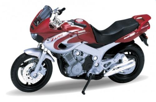 Yamaha TDM850 2001 in red and silver 1:18 scale motorbike model from Welly