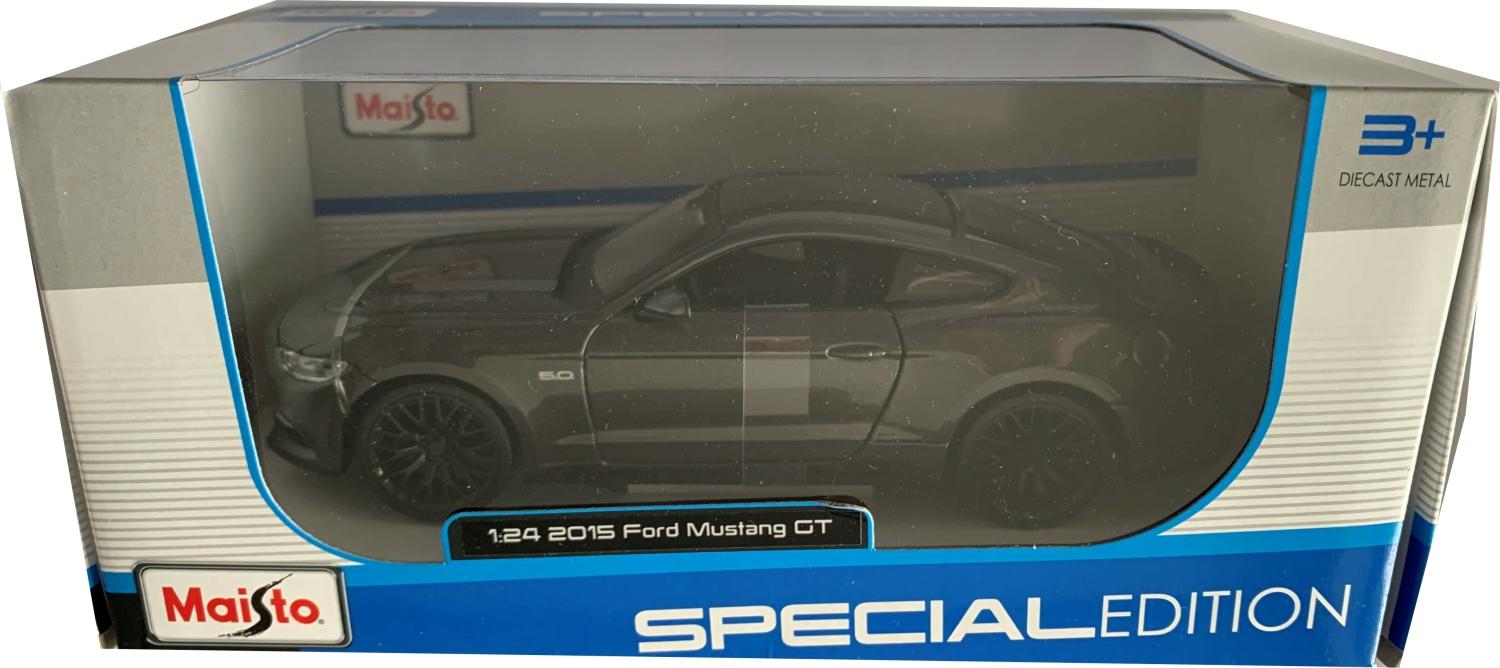 Ford Mustang 5.0 GT in metallic grey, 2015  1:24 scale model from Maisto