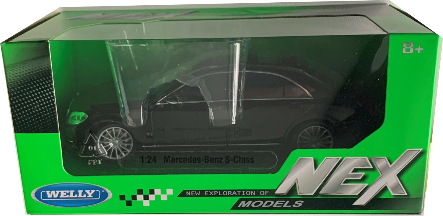 Mercedes Benz S Class 2013 in black 1:24 scale diecast model from Welly