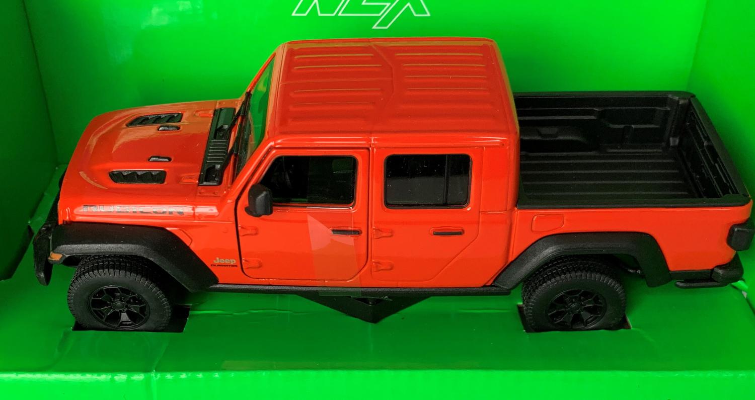 Jeep Gladiator 2020 in red / orange 1:27 scale model from Welly