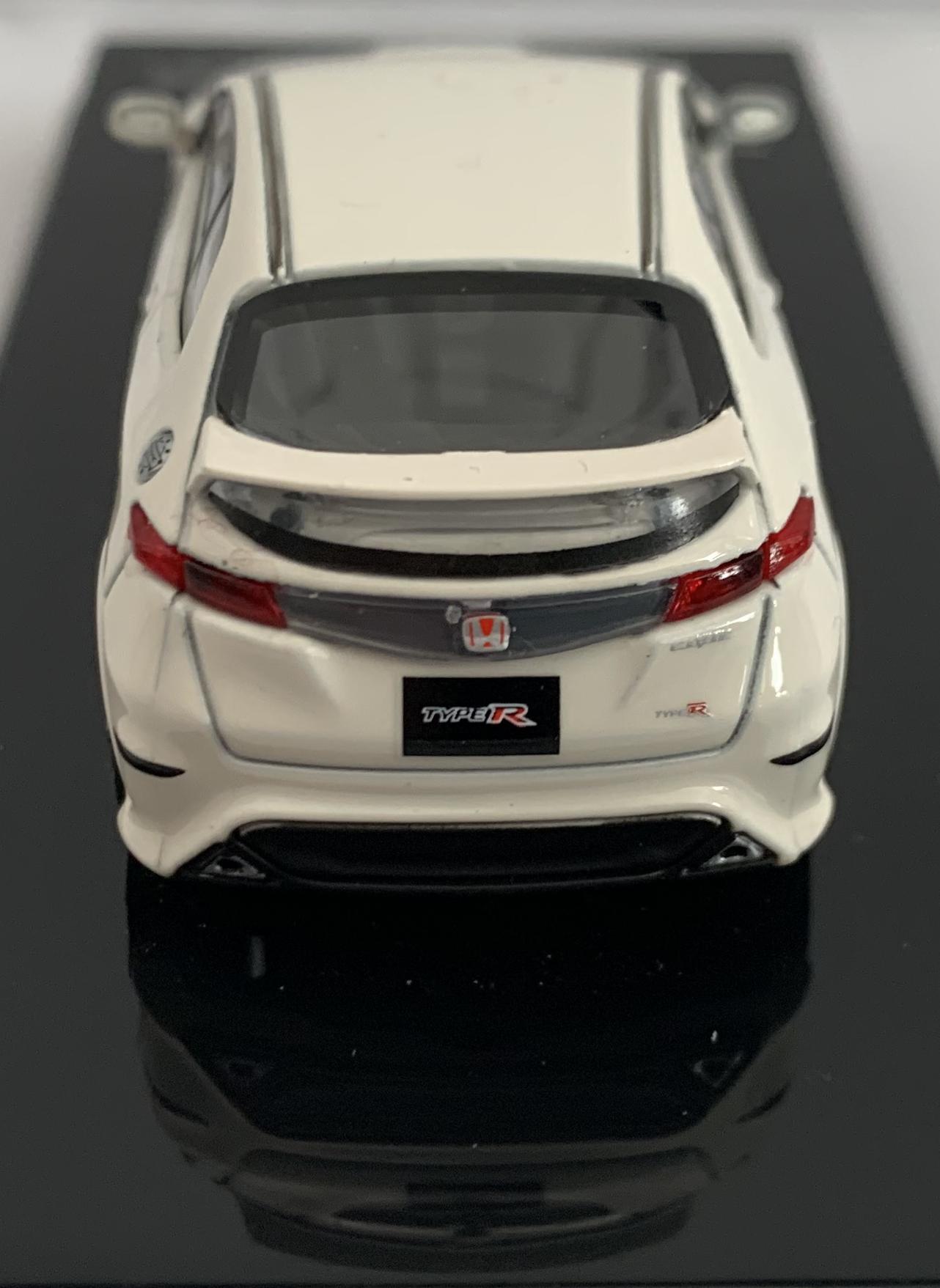 Honda Civic Type R in championship white 1:64 scale model from Paragon Models