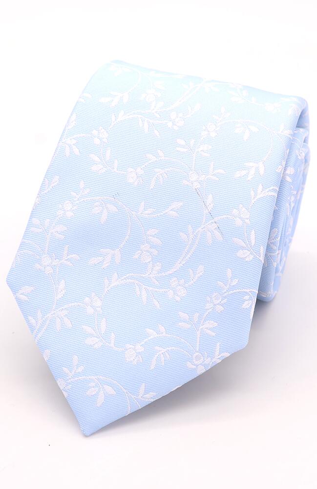 Mix-and-Match Leafy Floral Tie
