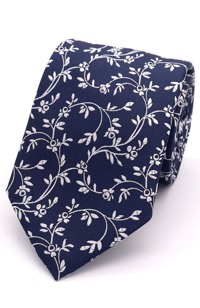 Mix-and-Match Leafy Floral Tie