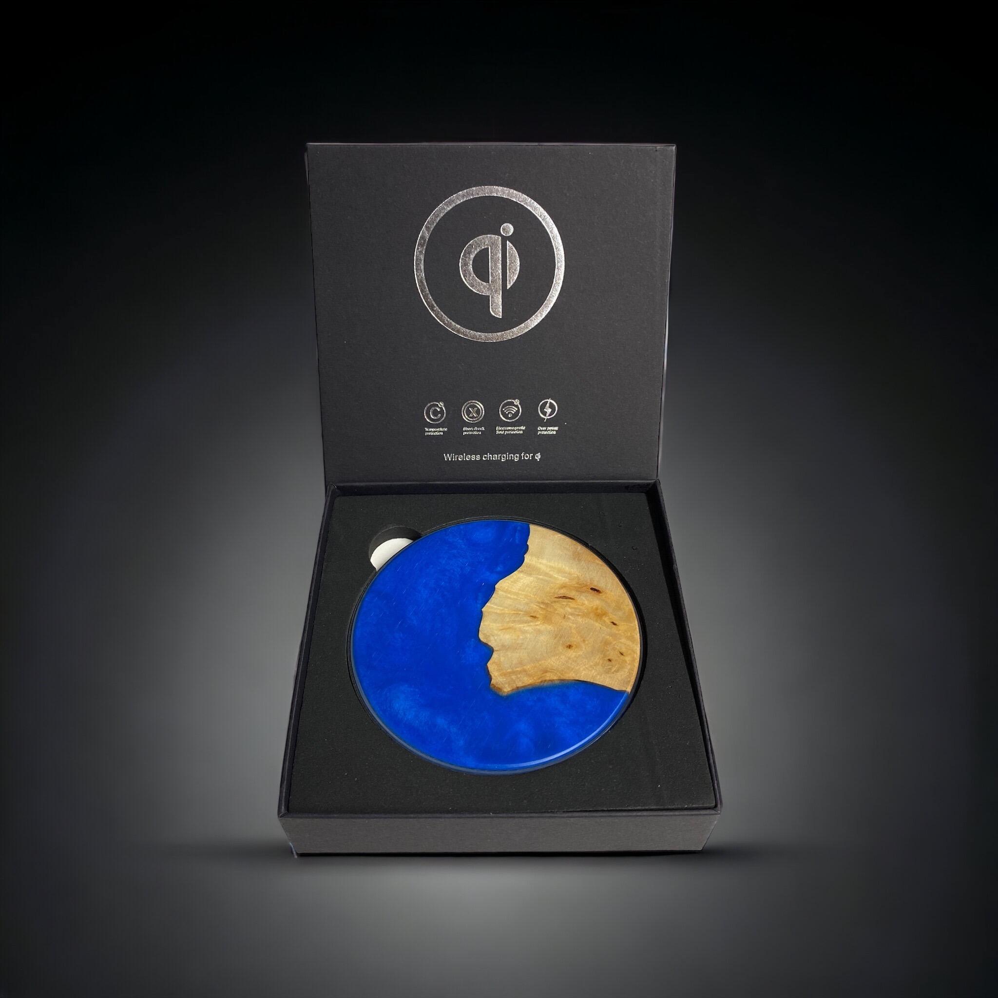 Resin and wood wireless phone charger docking station