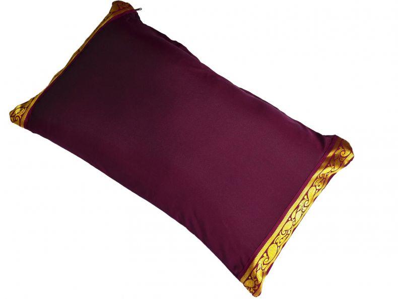 Yoga United Cushion with blanket aubergine colour