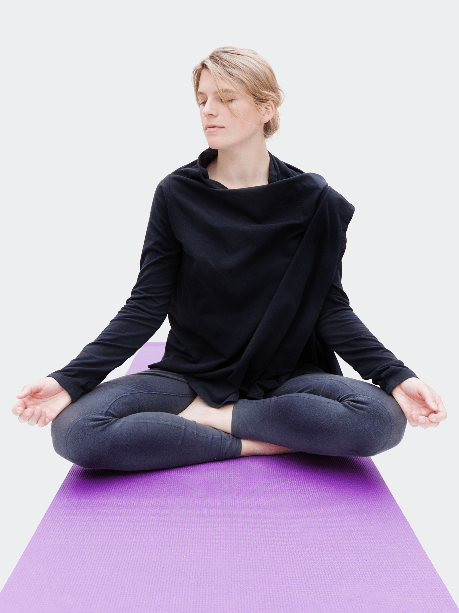 model on purple classic yoga mat eco