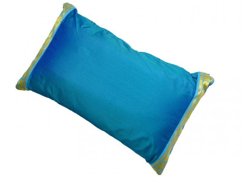 Yoga United Cushion with blanket green colour