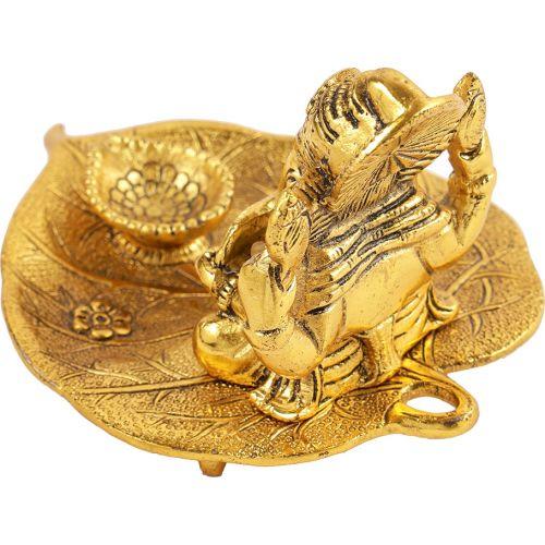 Photo of Ganesha on Pipal Leaf